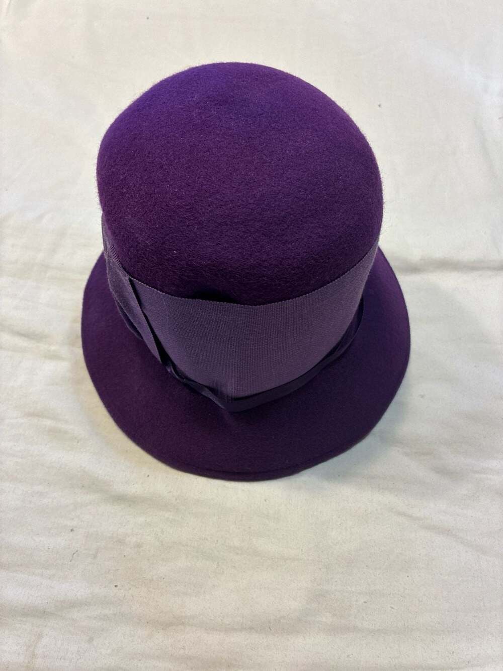 Miss Bierner Michael Howard Vintage Purple 100% Wool Felt Cloche Hat with Pleate